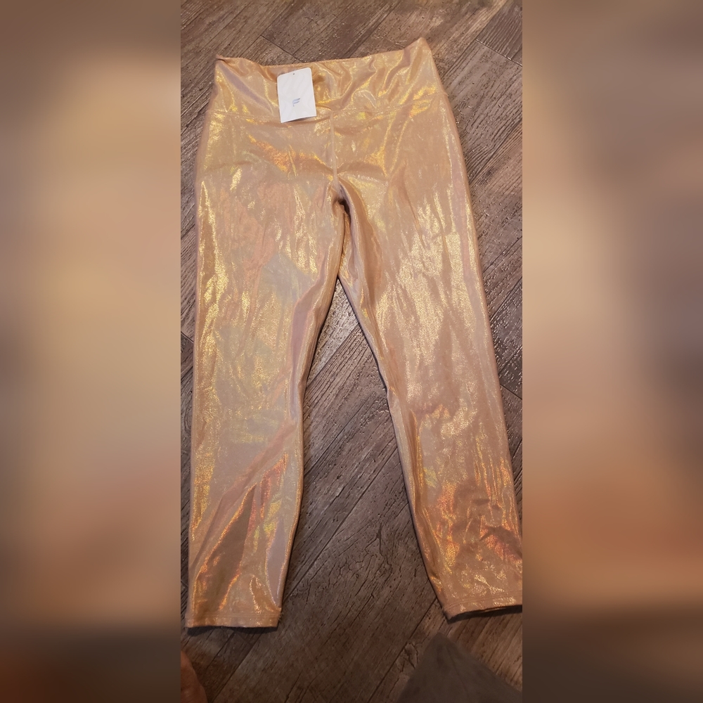 Fabletics Shimmer Gold Legging